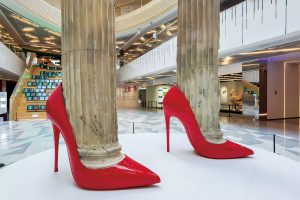 内容三：全方位对比各大VPS提供商的优势与劣势-