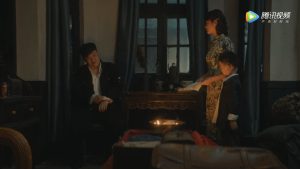 在此处表示分段标题的使用。-