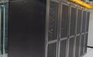 国外VPS架设VPN：网络自由与安全的双刃剑-